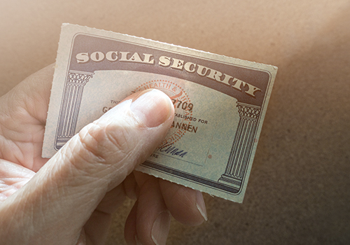 Expert Advice on When It's Okay to Share Your Social Security Number — and  When to Keep It a Secret - The Seniors Trust