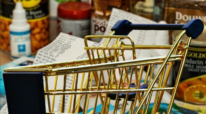 shopping cart, groceries & receipt