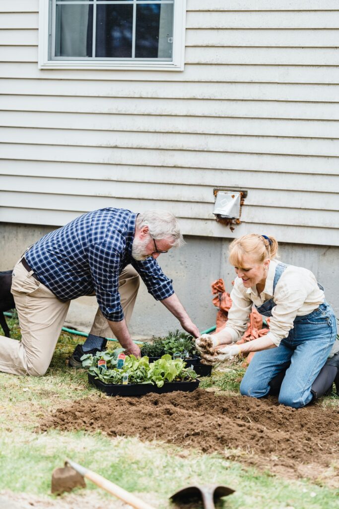 seniors gardening