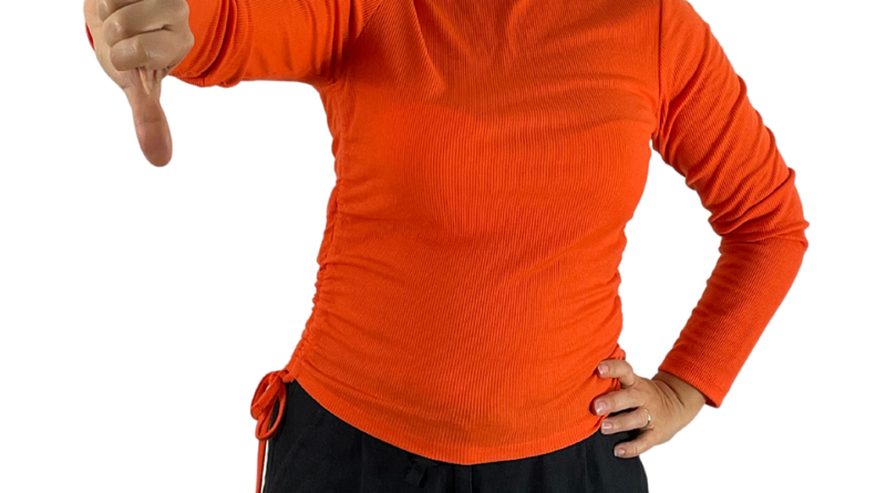 woman doing thumbs down